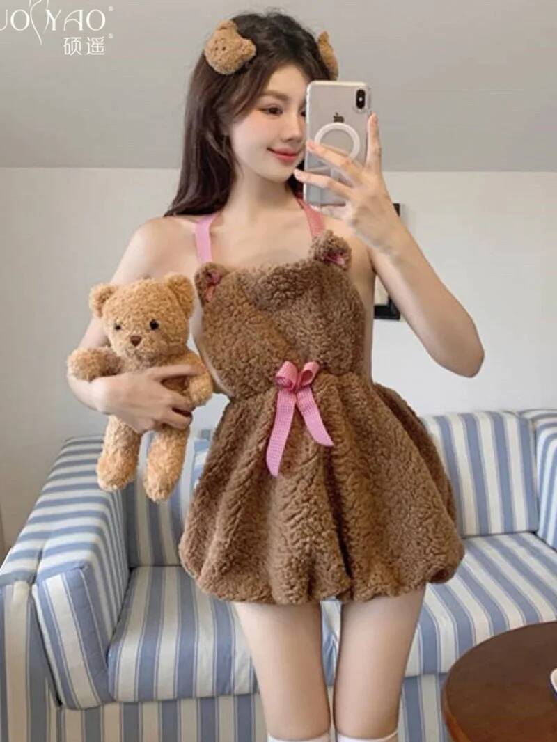 女性のための裸の背中の半袖ドレス,素敵なアニメの服,ルーズ, - Summer Clothing Drop のレビューと価格