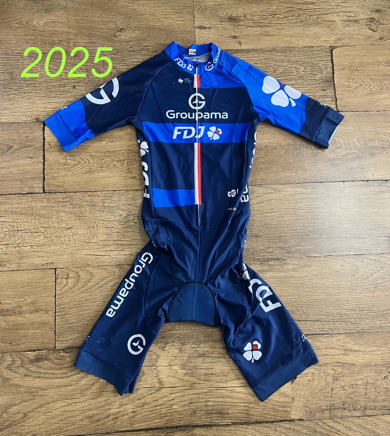 レーザーカット スキンスーツ 2026 2025 グループア - Summer Clothing Men 2025 のレビューと価格